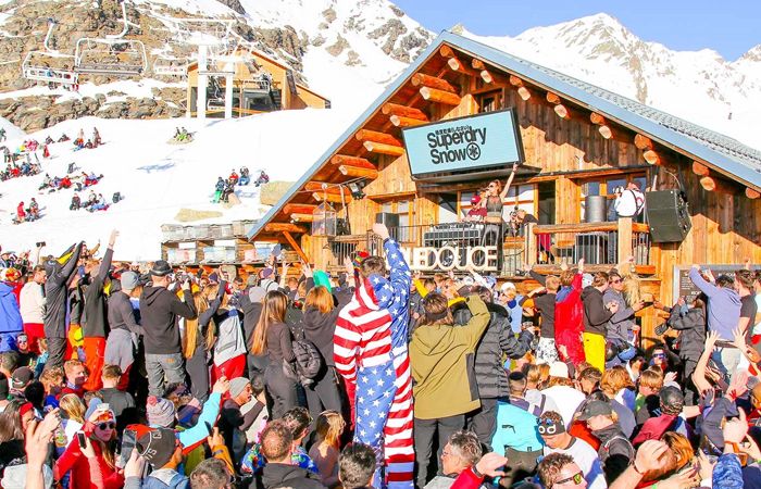 the best val thorens après ski and nightlife our guide ski solutions