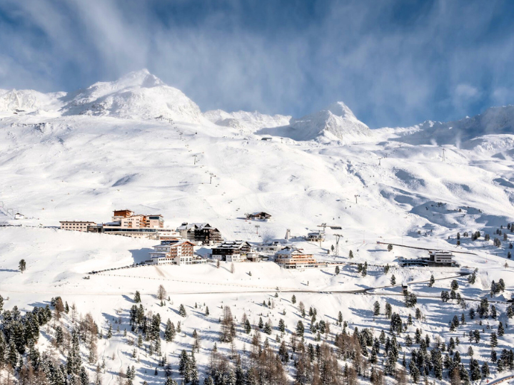 Spring skiing in Hochgurgl, Austria