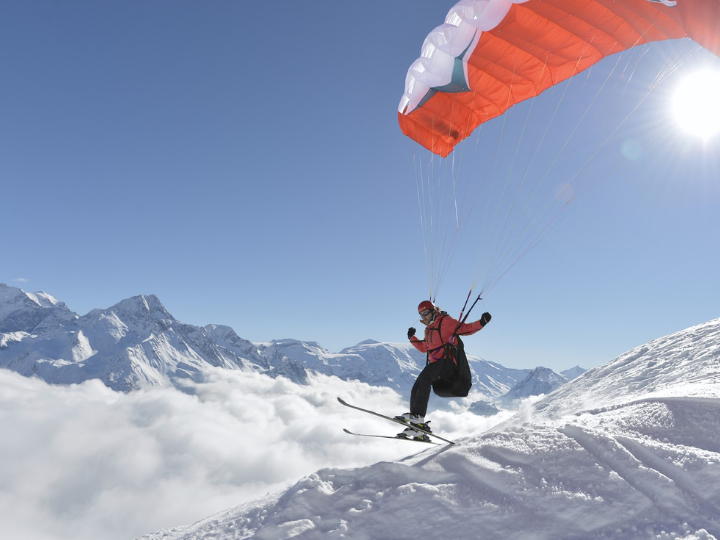 Non-skiers in St. Johann